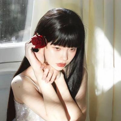 接近无限的白